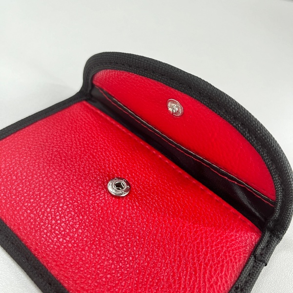 How to Size a Key Fob Shielding Pouch for Reliable Closure